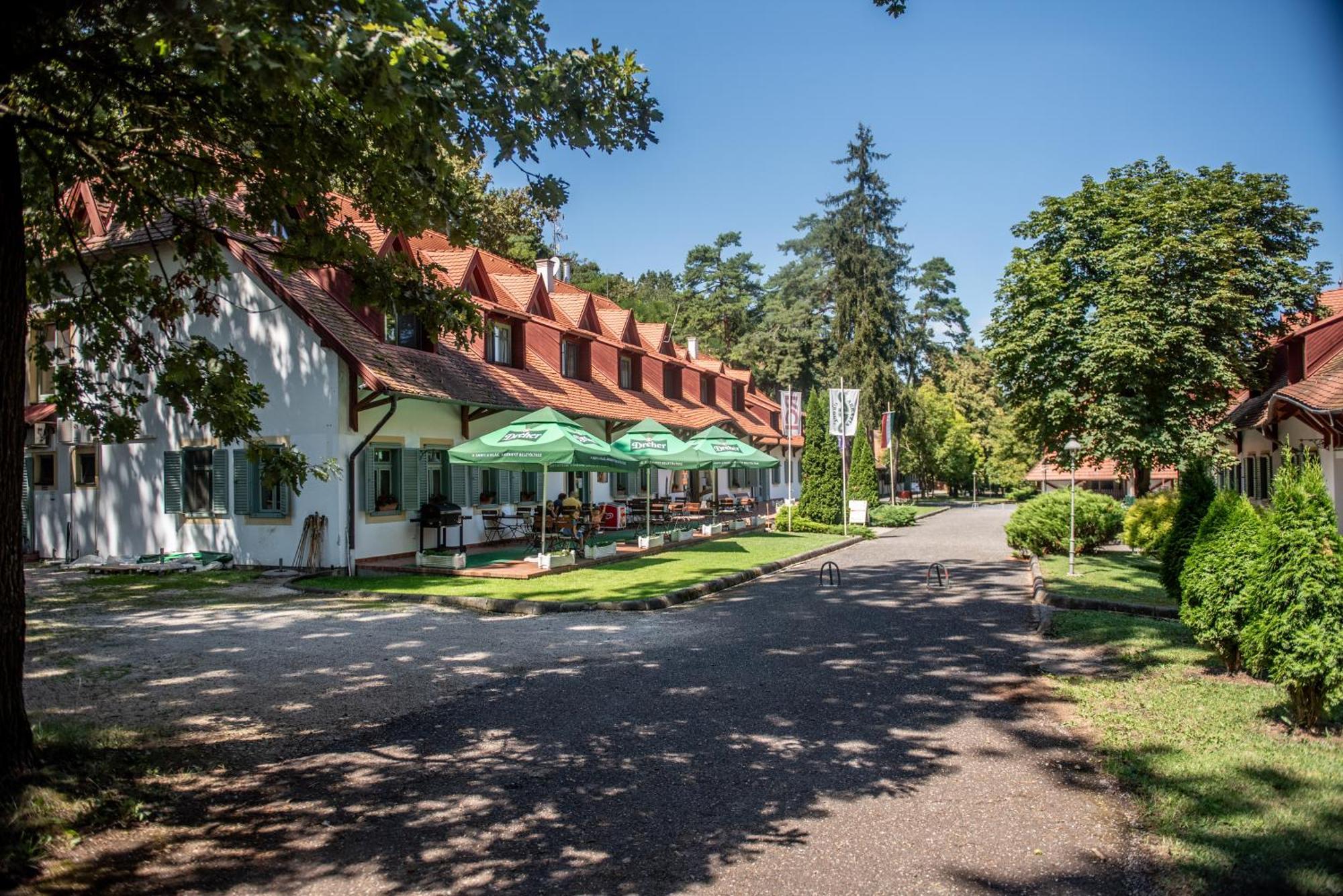 Hotel Abbazia Country Club Nemesnép Exterior foto