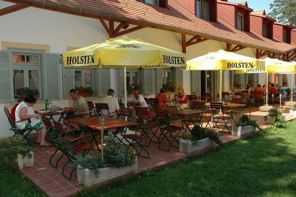 Hotel Abbazia Country Club Nemesnép Exterior foto